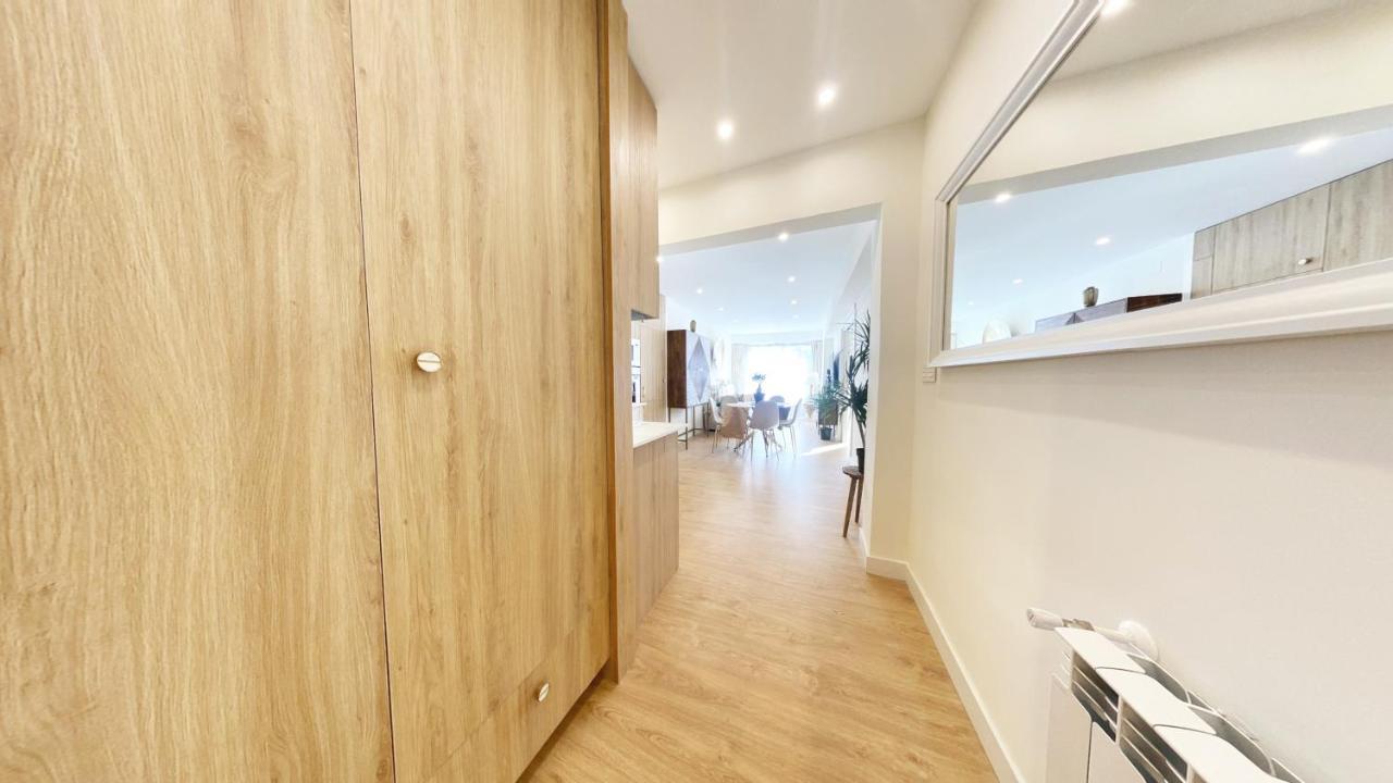 Miramar Luxurious Flat, 3 Double Rooms, Free Parking, Terrace, Completely New San Sebastián Kültér fotó