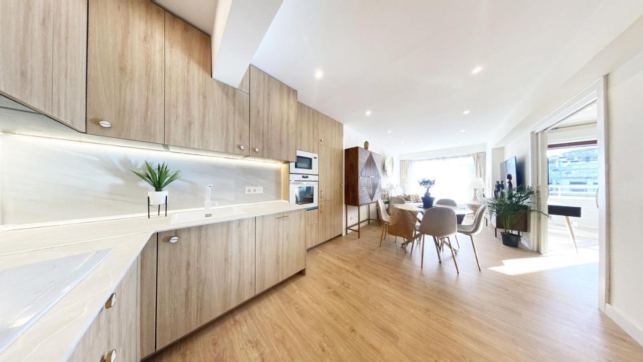 Miramar Luxurious Flat, 3 Double Rooms, Free Parking, Terrace, Completely New San Sebastián Kültér fotó