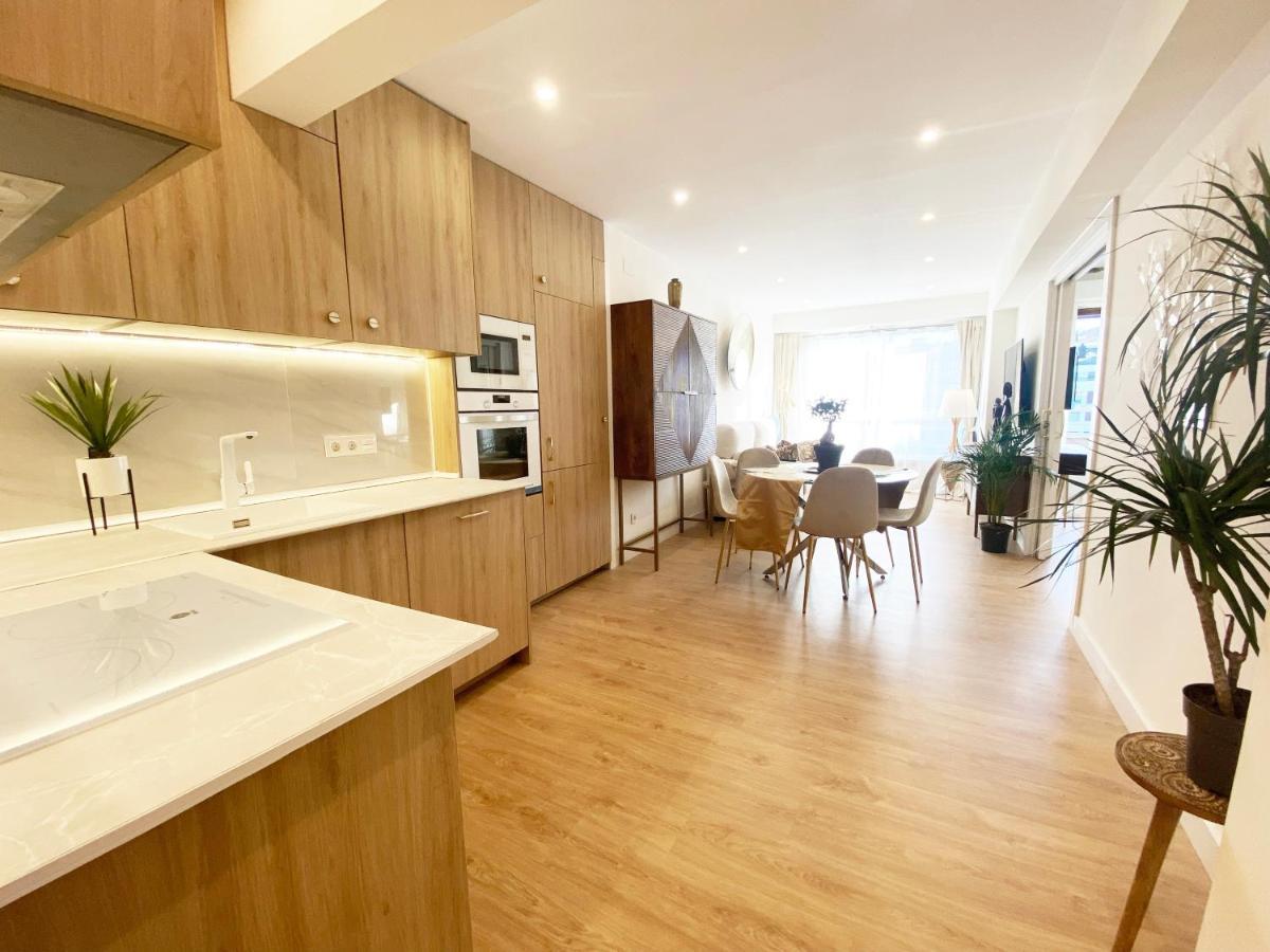 Miramar Luxurious Flat, 3 Double Rooms, Free Parking, Terrace, Completely New San Sebastián Kültér fotó