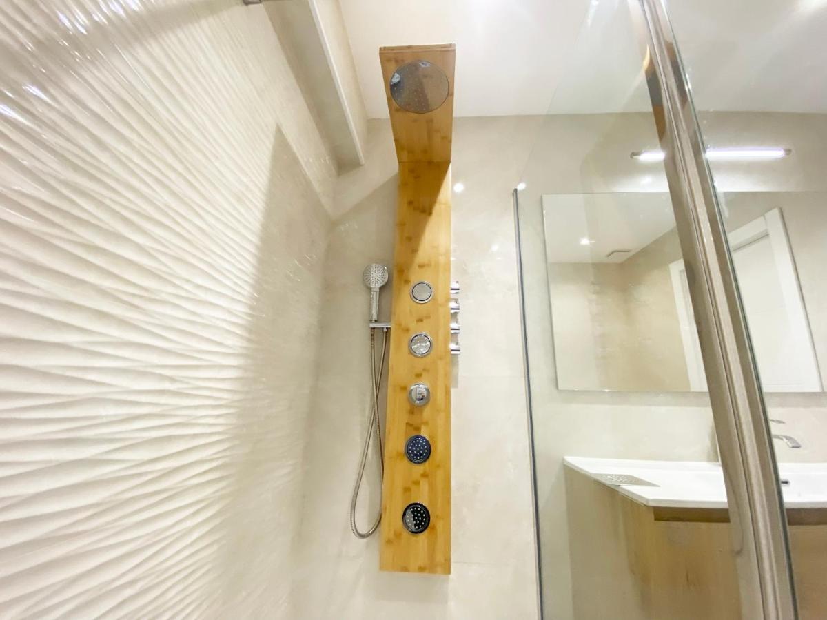 Miramar Luxurious Flat, 3 Double Rooms, Free Parking, Terrace, Completely New San Sebastián Kültér fotó