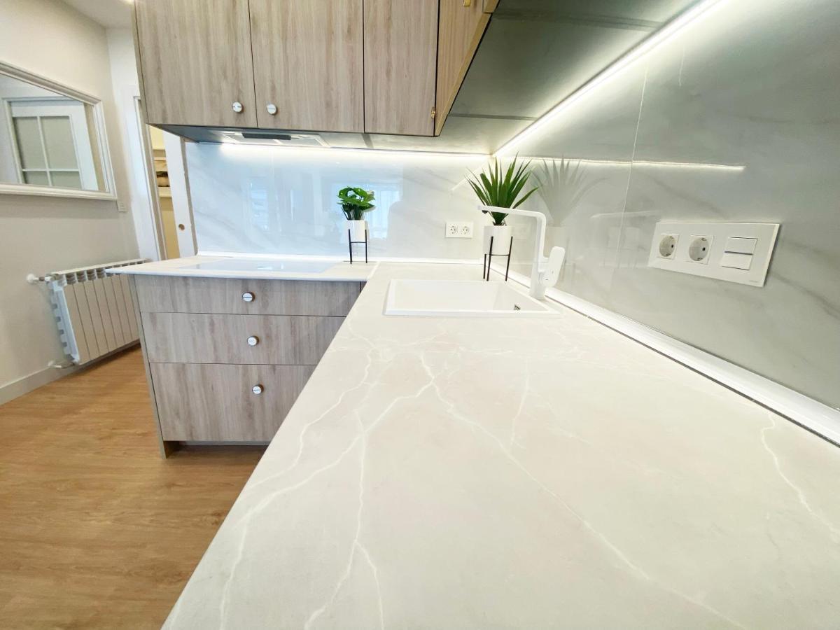Miramar Luxurious Flat, 3 Double Rooms, Free Parking, Terrace, Completely New San Sebastián Kültér fotó