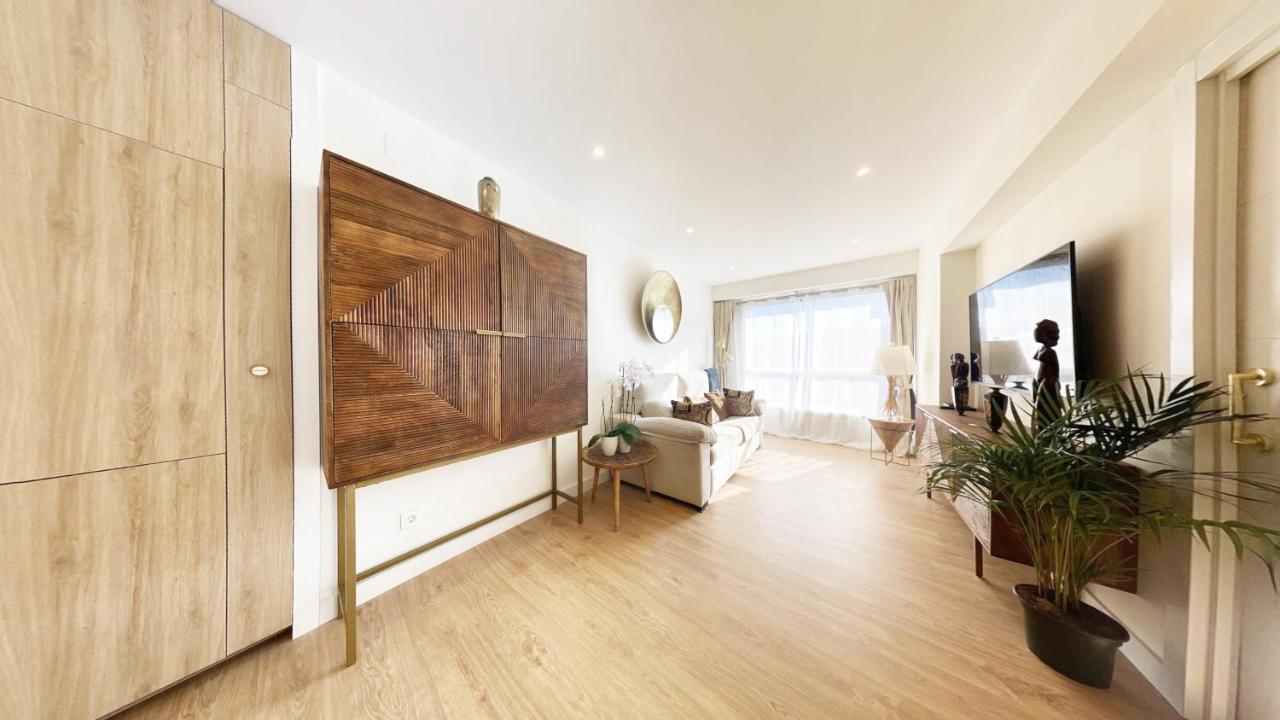 Miramar Luxurious Flat, 3 Double Rooms, Free Parking, Terrace, Completely New San Sebastián Kültér fotó