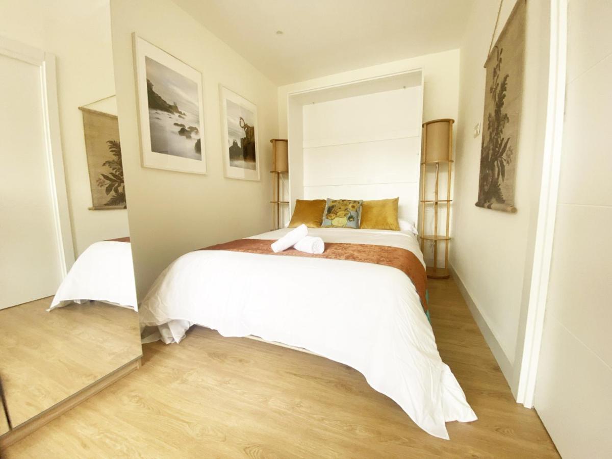 Miramar Luxurious Flat, 3 Double Rooms, Free Parking, Terrace, Completely New San Sebastián Kültér fotó